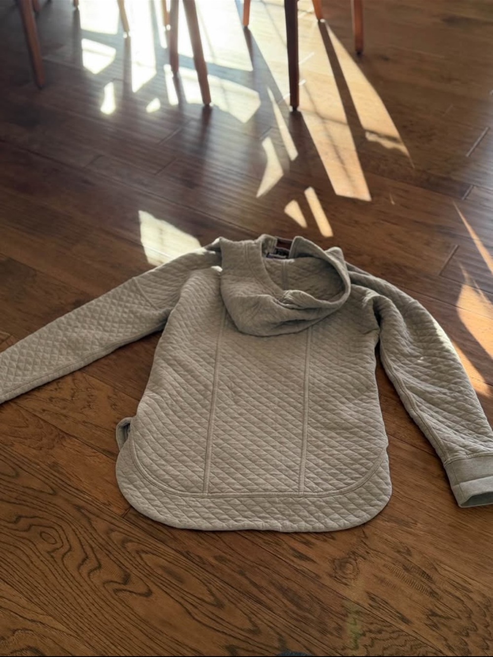 Patagonia Quilted Hooded Bomber Jacket in Light Gray - Picture 6 of 8